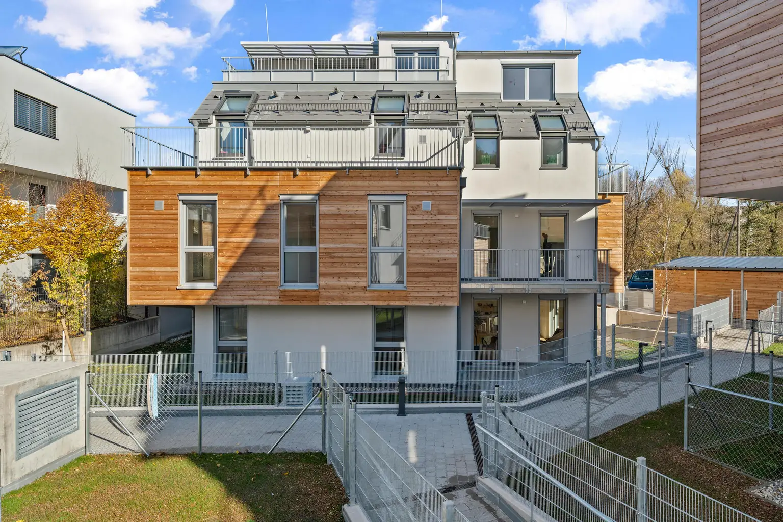 Schleusenstraße 1A / Bahnstraße 2F